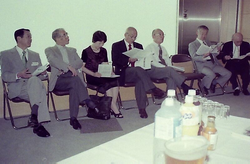 ファイル:高28回2002P先生方2ICT0040.jpeg