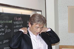 高28回2023同期会二次会3H-0422.jpg