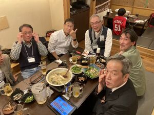 高28回2023同期会2次会F組008.jpg