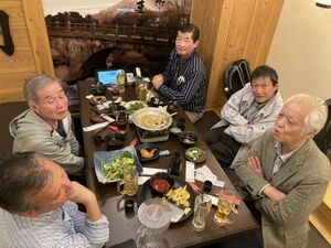 高28回2023同期会2次会F組009.jpg