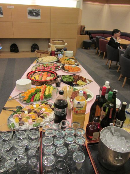 ファイル:2018.06.02 白組クラス会 料理.jpg